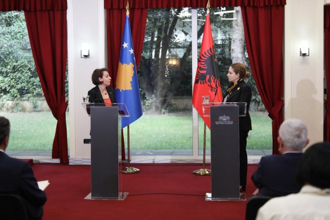 Xhaçka pret zv/kryeministren e Kosovës: Sekretariat i përbashkët për implementimin e marrëveshjeve WhatsApp Image 2021 10 18 at 11.24.14 AM 675x450 1