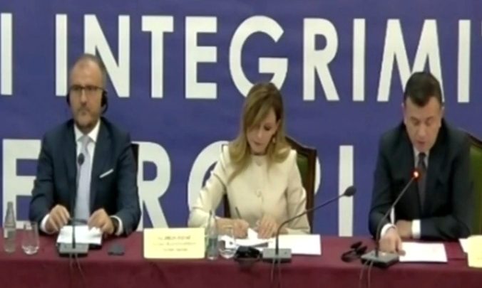 Këshilli i Integrimit, Tabaku: Shqipëria nuk përmbush kriteret! Balla: Nuk është faji ynë balla tabaku 676x405 1