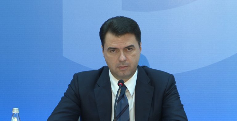 Basha poston videon: Sali Berisha nuk e ka luftën me mua, e ka me SHBA për interesat e tij personale basha lulzim2 770x393 1