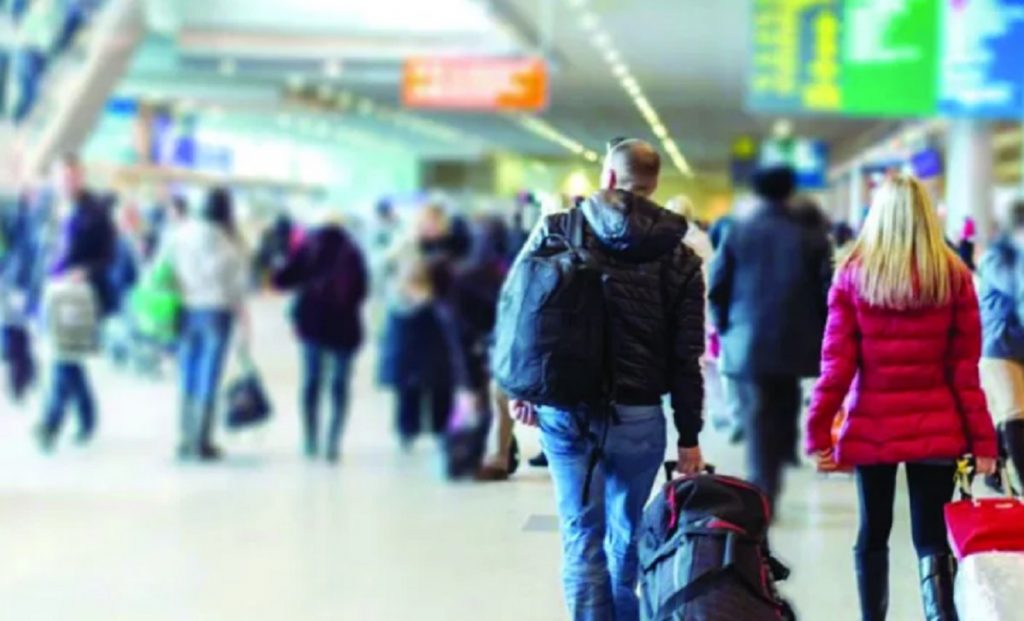 Emigracioni dhe plakja e popullsisë ulin numrin e familjeve në vend emigracioni 1024x621 1