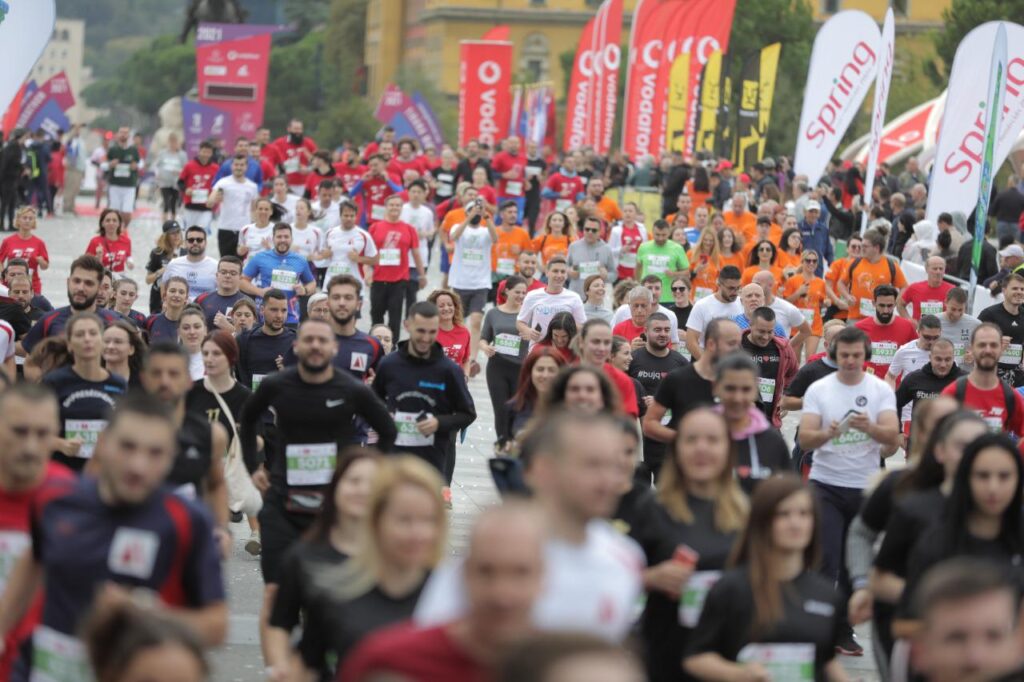 Nis Maratona e Tiranës/ Kryebashkiaku Veliaj: “Treguesi më i bukur i një Tirane që po i rikthehet normalitetit fa165537 520d 4d99 a5f1 77e9a3fc3f09