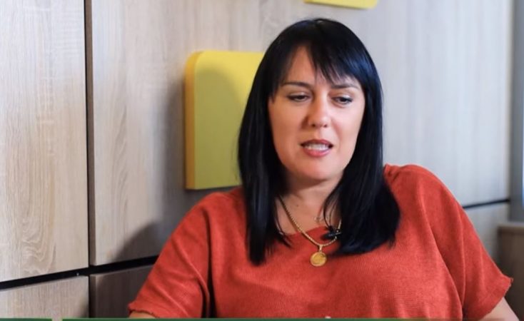 Rrëfimi ndryshe i moderatores Gerta Heta: Bëj 3 punë. Pse nuk i futem botoksit dhe fillerave gerta heta 734x450 1