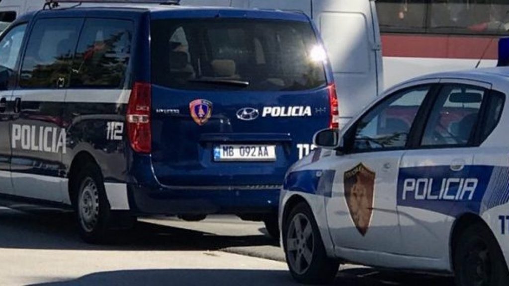 Policia aksion anti-drogë në Lezhë, zbulohet sasi e madhe kanabisi në një shtëpi të braktisur policia 3 1 640x374 640x330 1 1200x675 1 1024x576 1
