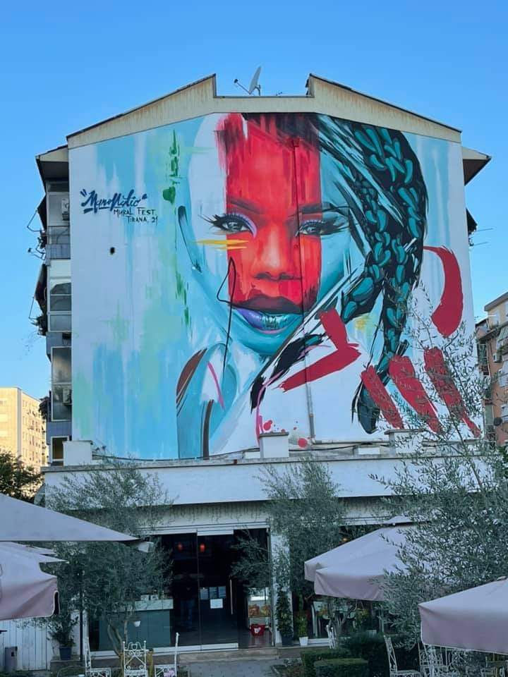 Mbyllet Mural Fest 2021, ja disa nga veprat që zbukuruan fasadat e pallateve në Tiranë 2 received 377282254060893 1