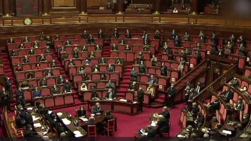 Gratë dhe burrat të paguhen njësoj! Senati italian jep dritë jeshile senati