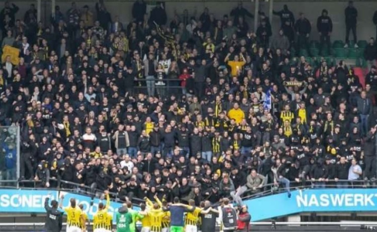 Pamje të frikshme, momenti kur shembet tribuna në kampionatin holandez vitesse