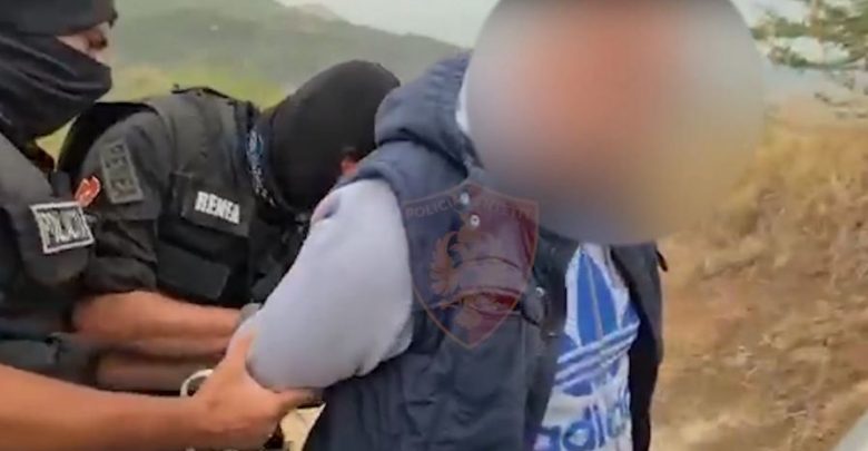 Tentuan të futeshin në tragetin ‘Vlorë-Brindis’ me dokumenta të falsifikuara, në pranga 3 egjiptianë vlore 6 780x405 1