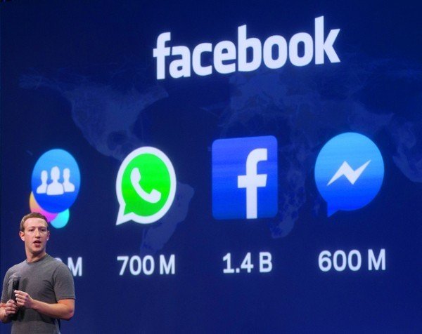 Rikthehen pas 7 orësh Facebook, Instagram dhe WhatsApp zuckerberg 2 600