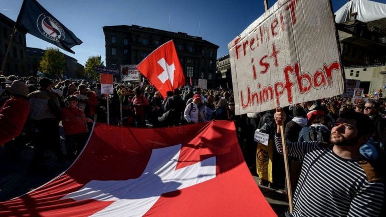 Covid/Zvicra voton të dielën heqjen e kufizimeve 121795927 swiss 770x433 1