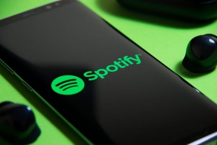 Spotify si TikTok, prezanton video me lëvizje vertikale 1637912736 spotify 696x464 1