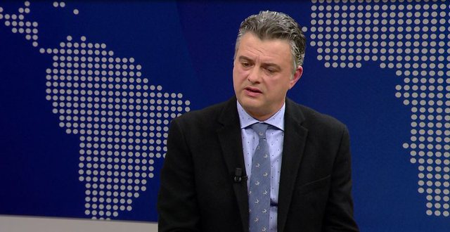 Berisha ia dorëzoi firmat Palokës, Ristani nxjerr prapaskenat nga selia blu dhe bën deklaratën e fortë 640 0 618d0bb999dbd