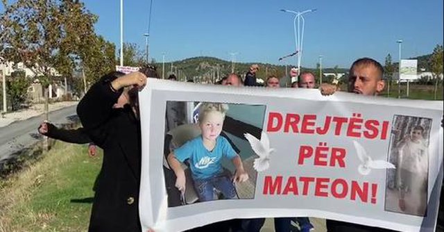 “A keni shpirt?!”, thirrja e familjarëve të Mateos për policët: Duam drejtësi! 640 0 619a0f0376985