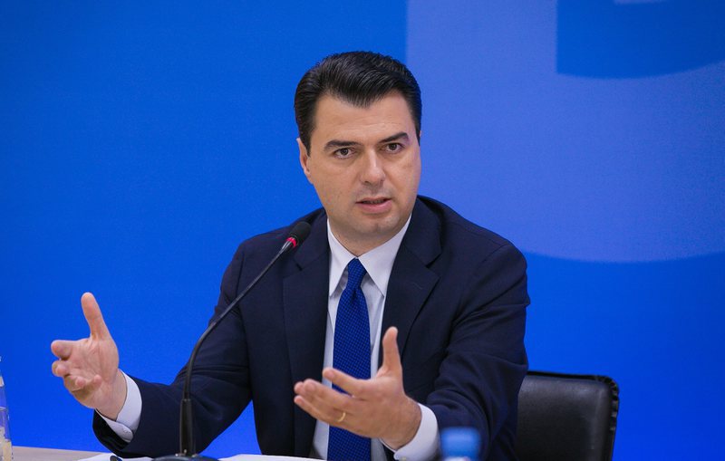 “Jam thellësisht i tronditur”, Basha reagon për ngjarjen e tmerrshme në Fier 800 0 6194ea758e81a
