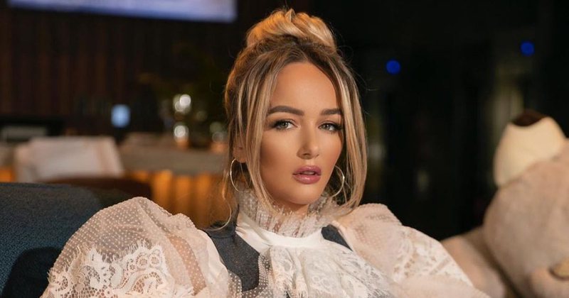 Aktorja dhe deputetja Adriana Matoshi njoftoi se i është rikthyer tumori pas 9 vitesh, avokati i njohur bën deklaratën e papritur 800 0 61a601f47db16
