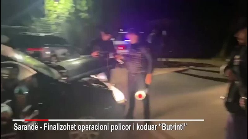 Grabitën noterin nën kërcënimin e armës, policia “plas” në tokë 3 autorët (VIDEO) 800 0 fbaadb608b19716932dbd6fd020df8e8