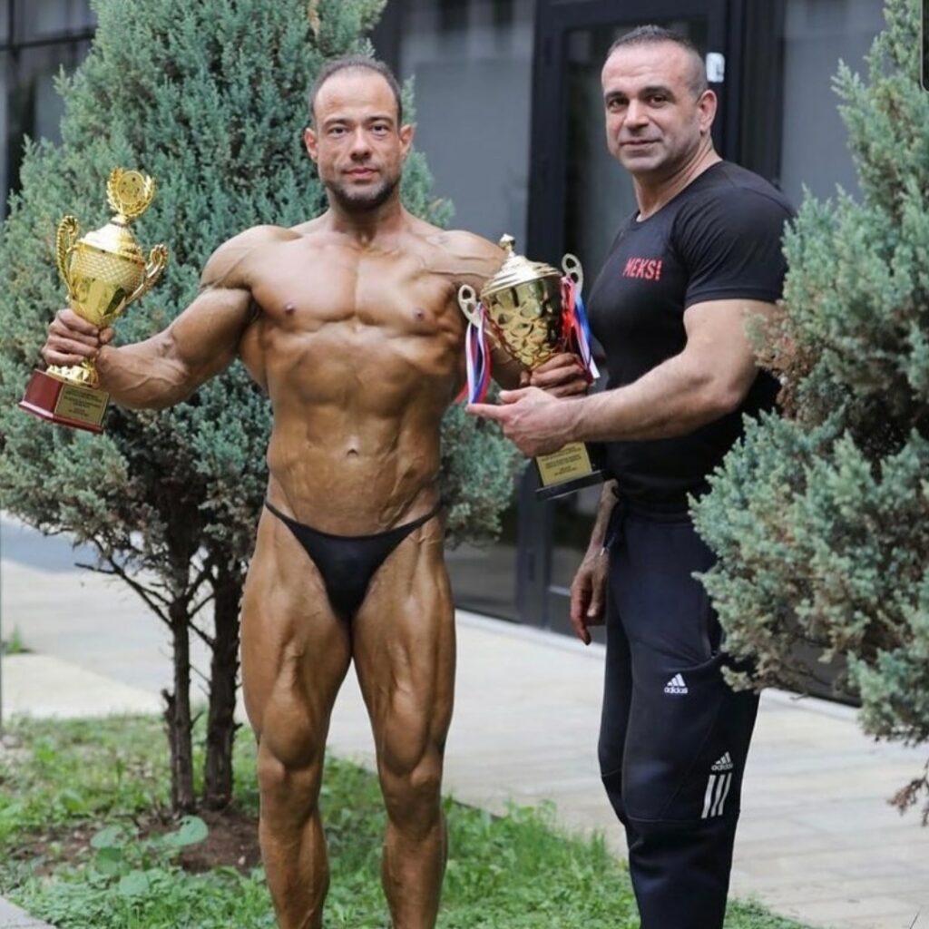 Njihuni me shqiptarin që do të na përfaqësojë në Kampionatin Botëror të Bodybuilding Bodey Building