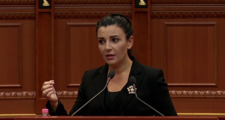 ‘Haremi i Ramës’/ Balluku-opozitës: Askush nuk foli kur u ofenduam. Duma: Por kur foto ime u përdor për fushatë, pse nuk reaguat? belinda balluka 770x412 1