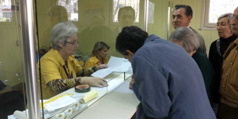 Studimi i ri i Avokatit të Popullit: Çdo personi i duhen 18.000 lekë/muaj. Debate në Komisionin e Shëndetësisë ndihma ekonomike 765x383 1