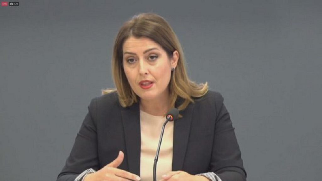 Manastirliu: “Kemi siguruar pilulën kundër Covid 19 për Shqipërinë” ogerta m