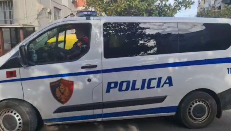 Ngjarje tragjike Vlorë/ Një grua hidhet nga pallati bashkë me foshnjen në krahë (Emri) policia Durres gjykate 770x437 2