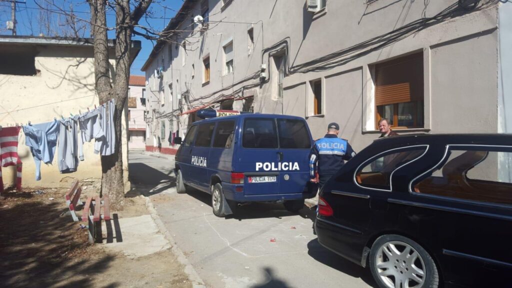 Zhduket 28-vjeçari nga Erseka që prej 1 nëntorit, policia gjen makinën e braktisur policia korce