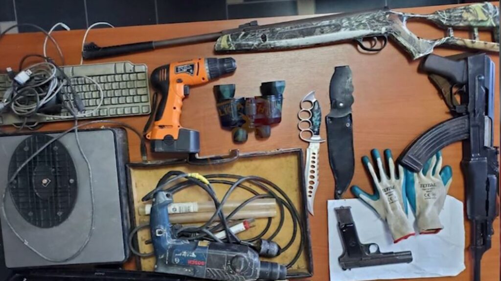 Bënin kërdinë me vjedhjen e banesave në Ishull Shëngjin, arrestohen babë e bir policia lezhe