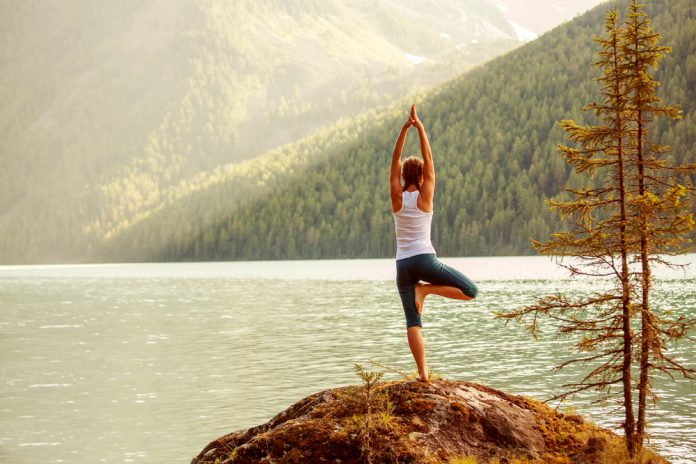 Sportet që luftojnë ankthin praticare sport meditativi per combattere stress 696x464 1