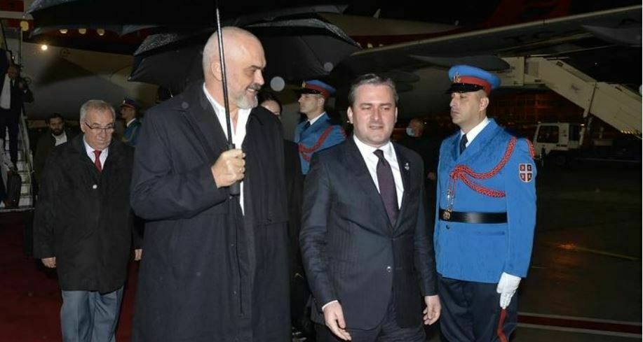 Rama mbërrin në Beograd, Vuçiç e pret për darkë ra
