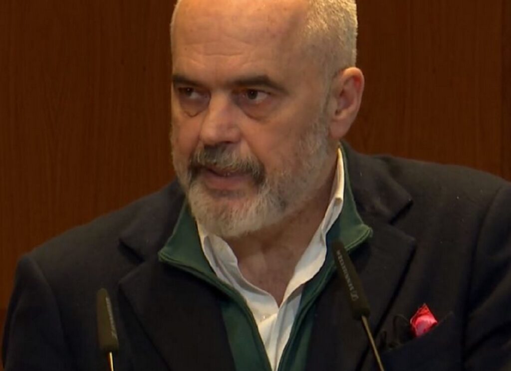 Rama batuta përballë mjekëve: Më rezulton se të sharat më bëhen shëndet rama mjeket