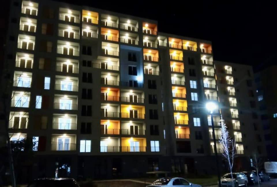 Shtëpitë e rindërtuara në Lezhë, Rama publikon pamjet: Sot hapim dyert për banorët, rinisin jetën në një shtëpi më të ngrohtë 1 1 15