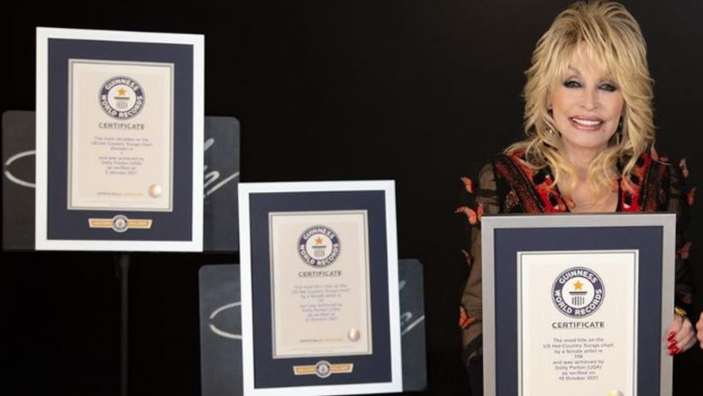 Dolly Parton thyen tre rekorde botërore Guinness 1 366