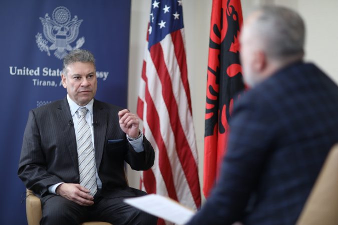 “Shqipëria është më shumë se thjesht Sali Berisha”, mesazhi i fortë i Escobar: Le të flasim për të ardhmen! 265953303 272470764908088 1026781597958851352 n 675x450 1