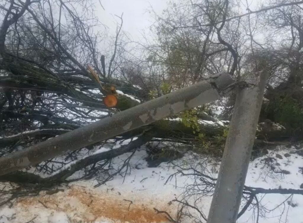 Mot i keq/ Prej 5 ditësh i izoluar nga bora, fshati Panarit në Korçë pa energji elektrike 3601b271 babe 4473 acb8 b2dea85a6084