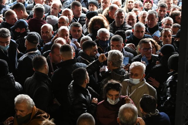 Këta janë emrat e njohur të PD që janë të pranishëm tek Kuvendi i Berishës 5 640 0 61b477442c5c5