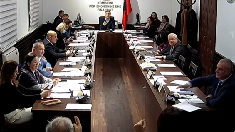 Komisioni i Ekonomisë rrëzon dekretin e Metës për kthimin e “Buxhetit 2022” 800 0 61bb7d68423f2