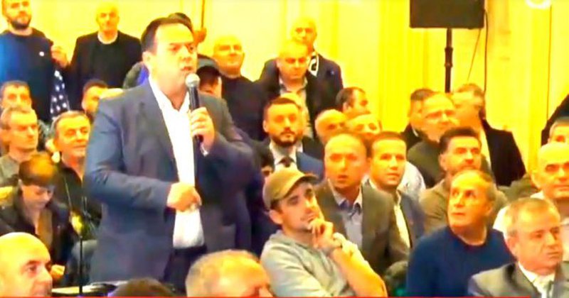 Emigranti nga SHBA “gozhdon” Sali Berishën: Gabove pse heshte doktor! 800 0 f313e8225aeac51f660cedab4f5f978d