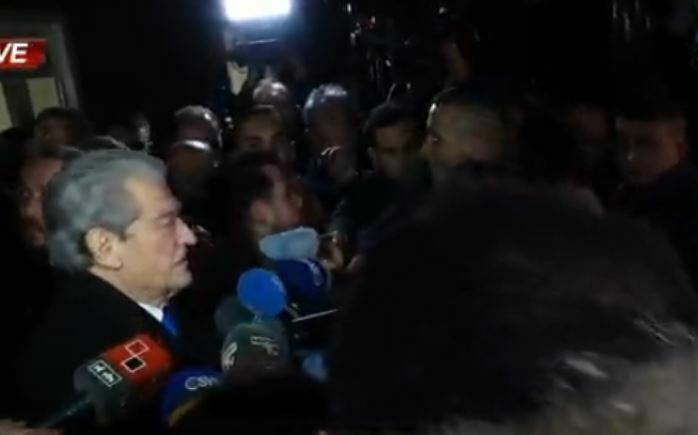 Berisha flet pas referendumit: Përulem para 44,000 demokratëve Barisha 8