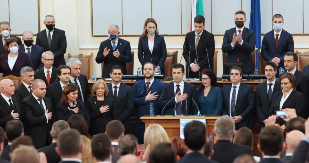 Petkov zgjidhet kryeministër i Bullgarisë, veto për Maqedoninë nuk ndryshon, e pëson Shqipëria Capture 297
