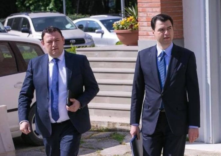 Basha takime me kryetarët e degëve. Kreu i PD niset drejt Dibrës HASA BASHA