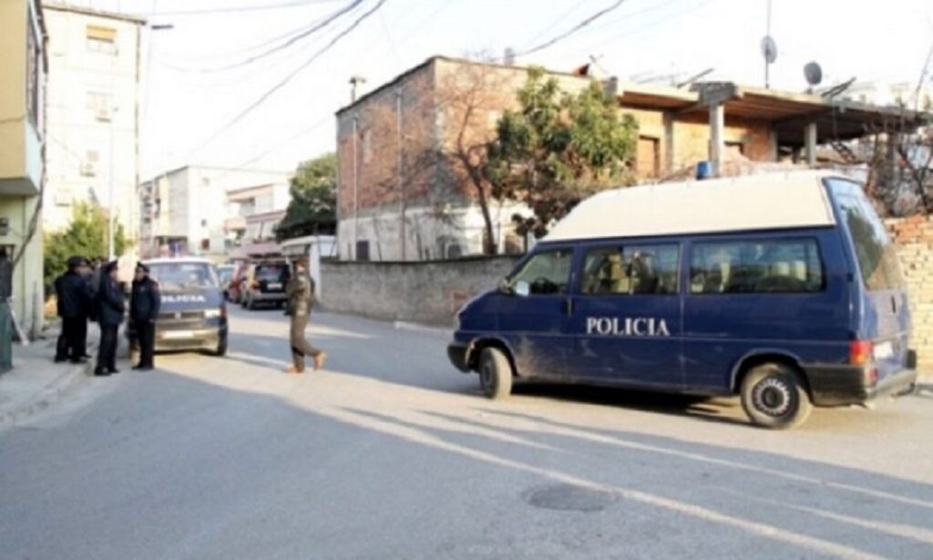 Burrel: Institucionet dhe OJF-të marrin në mbrojtje minorenen e abuzuar seksualisht Policia Mat1