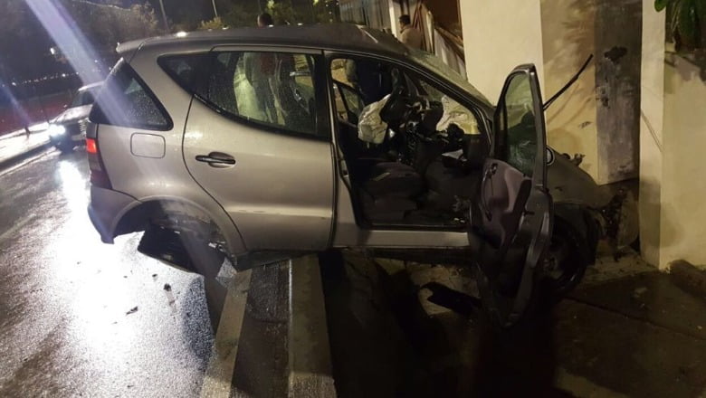 Aksident tragjik në Tiranë, vdes pasagjeri, në gjendje të rëndë drejtuesi i mjetit aksident makina