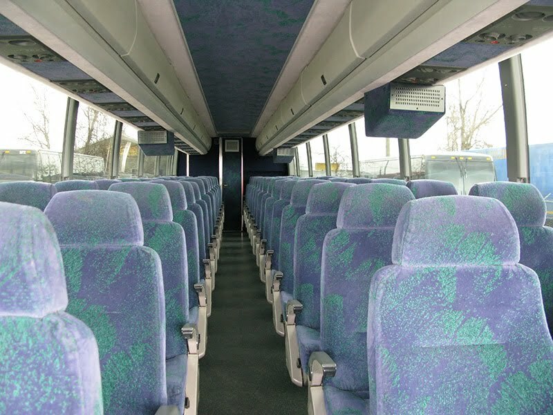 ‘Po bërtisja dhe po qaja’, 17-vjeçarja ngacmohet seksualisht në autobus autobus