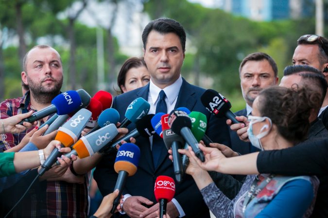 Basha uron ‘8 Dhjetorin’: Ndryshoi përgjithmonë historinë e Shqipërisë, sot jemi përballë diktaturës së korrupsionit! basha 1