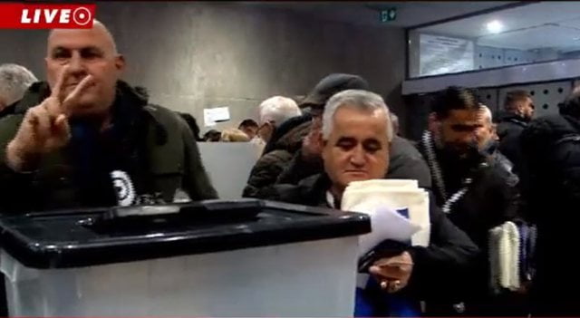 Zbulohet çfarë shkruhet në fletën për shkarkimin e Lulzim Bashës delegate