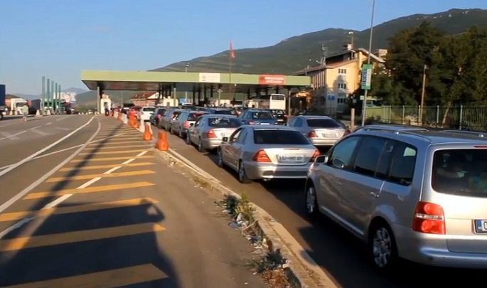 Ofroi 50 euro për të kaluar pa certifikatë vaksinimi në Kosovë, shqiptari përfundon pas hekurave dogana morine kosovare 685x405 1 1