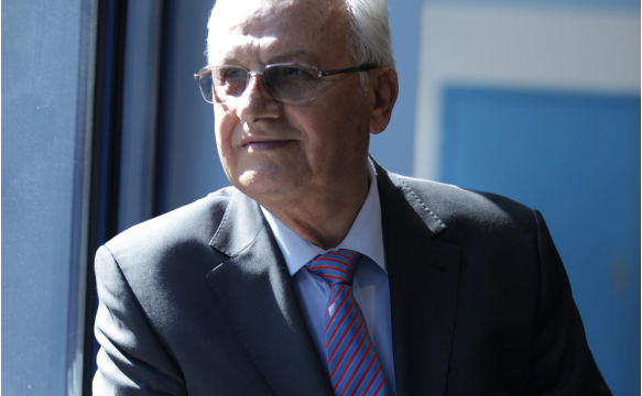 Berisha në shtëpinë e Enver Hoxhës, reagon ish mjeku personal i diktatorit. Isuf Kalo: Ja rrethanat si u shkrepën ato foto isuf kalo 583x433 583x360 1