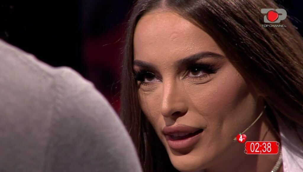Ana zhvillon takimin e parë: Të thyej në mes nëse… kristo5