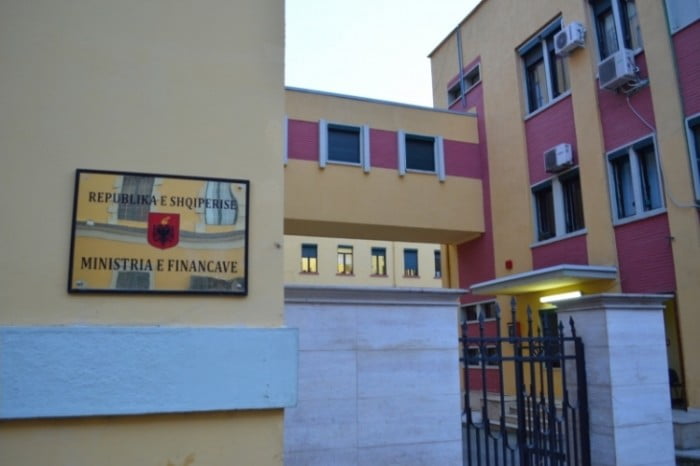 Rama e mbyll vitin me ndryshime në qeveri, ja largimet dhe emërimet në ministri ministria e financave 700x466 1