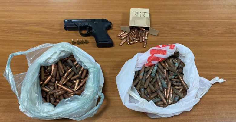 Armë pa leje në shtëpi, bie në prangat e Policisë një 28-vjeçar në Durrës pistolete