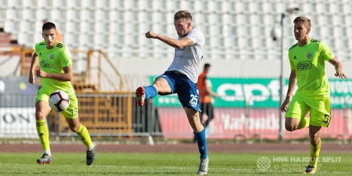 10 ndeshje dhe 2 gola me Shpresat e Shqipërisë, sulmuesi vendos t’i bashkohet Kosovës sahiti1 1